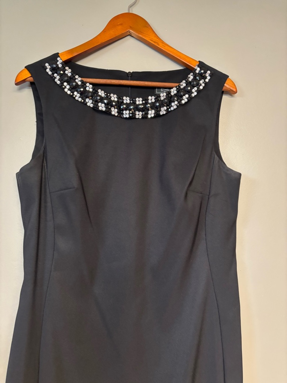 Dressbarn Black Midi Sheath Dress with Jewel Neck - Picture 3 of 6